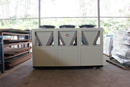 風冷冷水機符合大多數(shù)工業(yè)生產需求，這是為什么